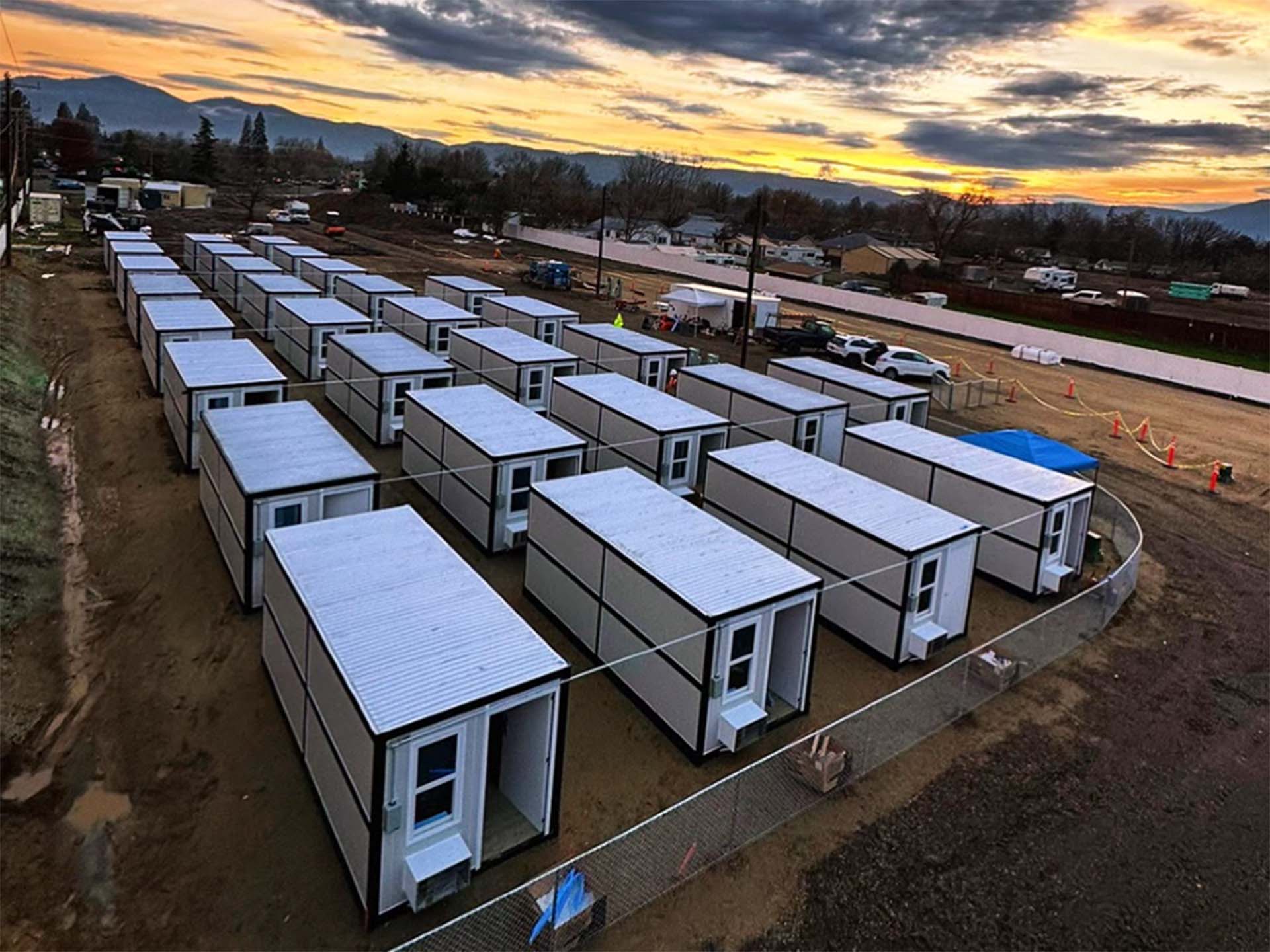 Foldum rapid-deploy emergency shelter on site